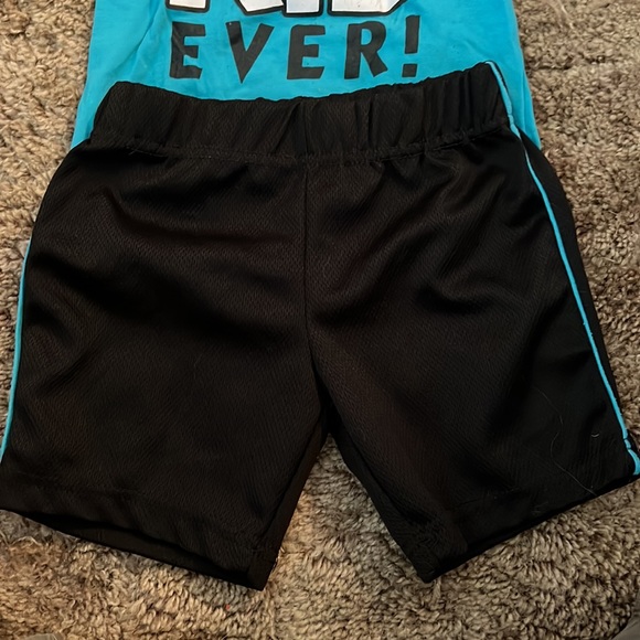 Blue green t-shirt with black shorts combo - Picture 2 of 8